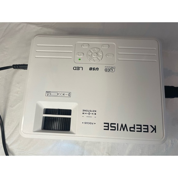 Home Theater Projector EUC LED USB Full High Definition - Picture 3 of 6